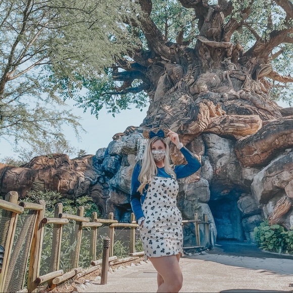 Meet your Posher, Whitney - Picture 4 of 4